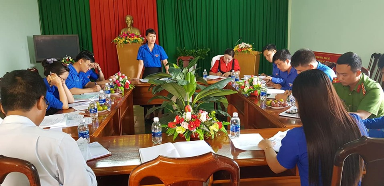 Tỉnh đoàn kiểm tra công tác đoàn và phong trào thanh thiếu nhi tại huyện Ea H’Leo