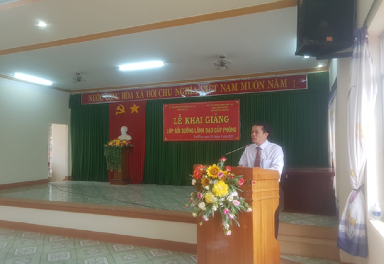 Lễ khai giảng Lớp bồi dưỡng lãnh đạo, quản lý cấp Phòng