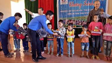 Triển khai Đề án vận động nguồn lực xã hội hỗ trợ trẻ em các xã đặc biệt khó khăn, vùng đồng bào dân tộc thiểu số và miền núi