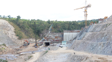 Chặn dòng thành công đợt 1 Dự án hồ chứa nước Ea H'Leo 1