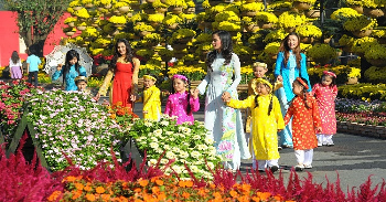 Vui xuân, đón Tết Nguyên đán Canh Tý vui tươi, lành mạnh, an toàn, tiết kiệm