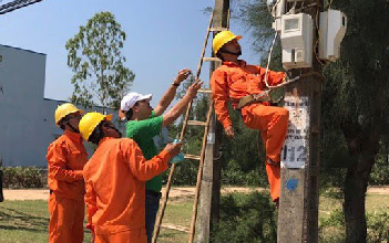 Kiểm tra rà soát hệ thống mạng lưới điện để đảm bảo cung cấp điện ổn định liên tục trong mùa khô trên địa bàn huyện Ea H’Leo