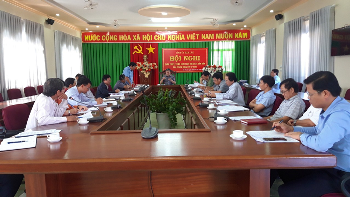 Huyện Ea H’Leo không sử dụng chai nhựa đựng nước dùng  một lần trong các cuộc họp