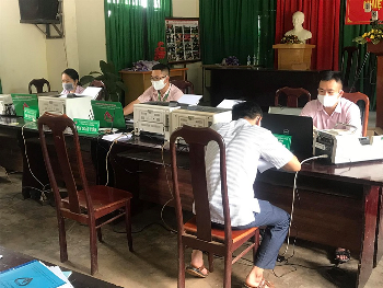 Đồng hành cùng người lao động và đối tượng chính sách gặp khó khăn do dịch Covid-19