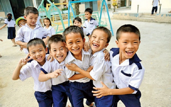 Khuyến khích nam, nữ kết hôn trước 30 tuổi và sớm sinh con