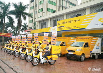 Huyện Ea H’Leo đẩy mạnh việc tiếp nhận hồ sơ, trả kết quả giải quyết thủ tục hành chính qua dịch vụ bưu chính công ích.