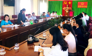 Kiểm tra triển khai thực hiện phong trào "Toàn dân đoàn kết xây dựng đời sống văn hóa" và công tác gia đình năm 2020 tại huyện Ea H'Leo