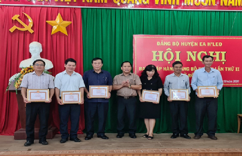 Huyện ủy Ea H’Leo sơ kết công tác 9 tháng đầu năm