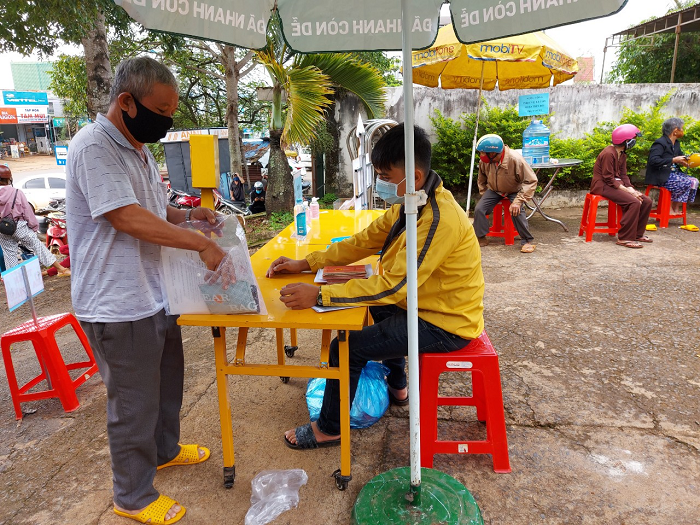 Huyện Ea H’Leo triển khai thực hiện quy định về tuổi nghỉ hưu.