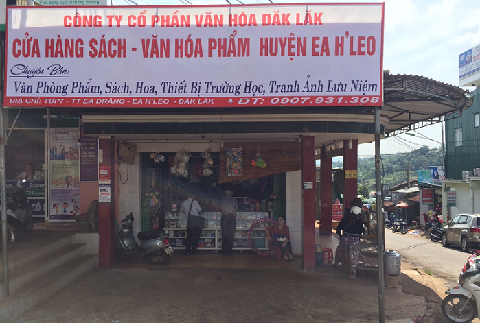 Huyện Ea H’Leo đấu tranh chống vấn nạn sách giả
