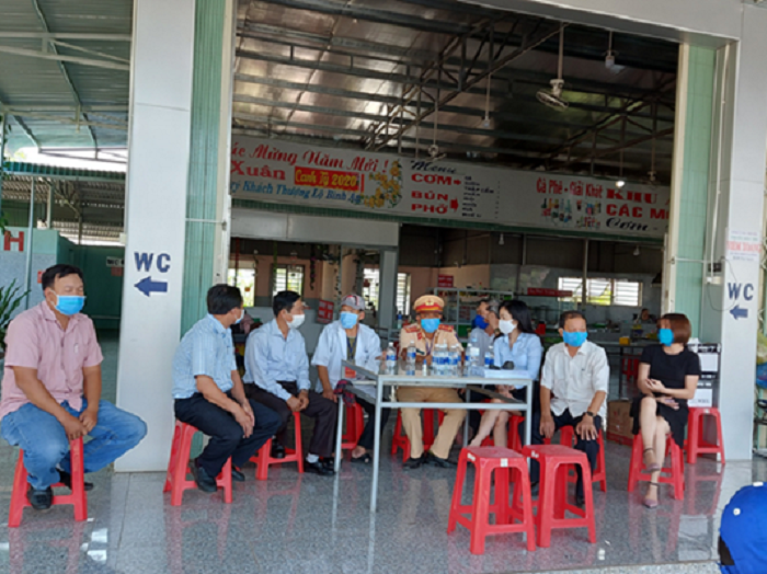 Cán bộ, công chức, viên chức và người lao động không đi ra ngoài tỉnh cả trước, trong và sau Tết Nguyên đán Tân Sửu năm 2021