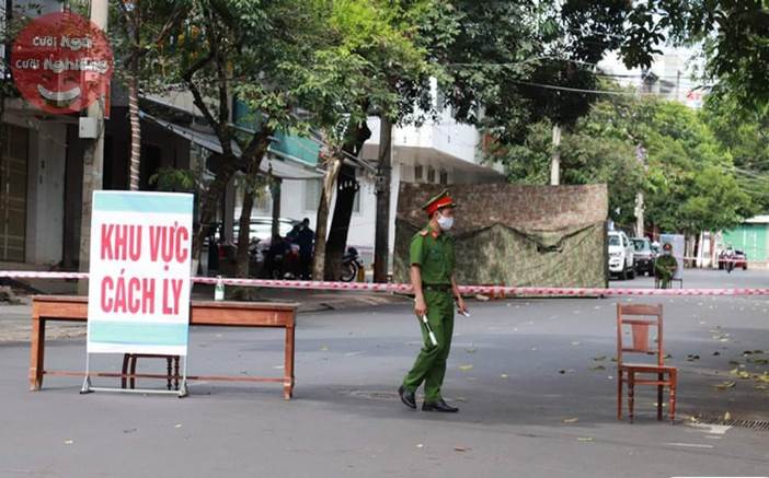 Truy tìm nam thanh niên đang chờ lấy mẫu xét nghiệm Covid-19 thì bỏ trốn