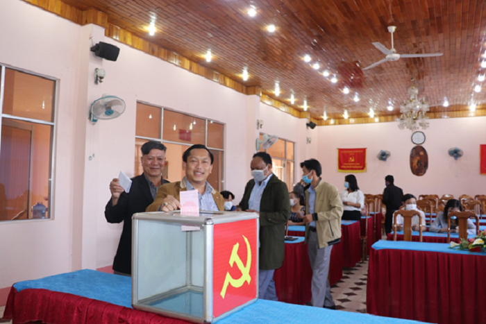 Hội nghị cán bộ công chức người lao động và phát động phong trào thi đua năm 2021