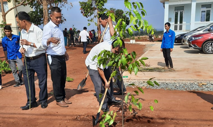 Huyện Ea H’Leo hưởng ứng Ngày Nước thế giới (22/3) năm 2021