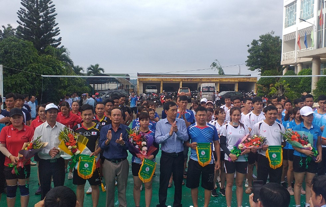 Giải bóng chuyền nam, nữ truyền thống công nhân lao động năm 2021