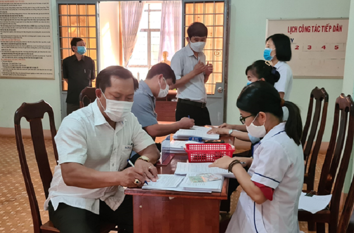 Huyện Ea H’Leo triển khai tiêm Vaccine phòng chống Covid-19 cho 600 người.
