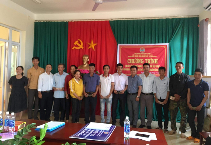 Ra mắt Tổ hội nghề nghiệp trồng cây cà phê sạch tại xa Ea Khăl