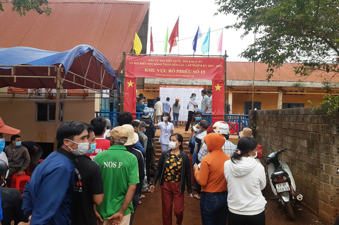 Cử tri huyện Ea H’leo hăng hái tham gia bầu cử đại biểu Quốc hội khóa XV và đại biểu HĐND các cấp nhiệm kỳ 2021 – 2026