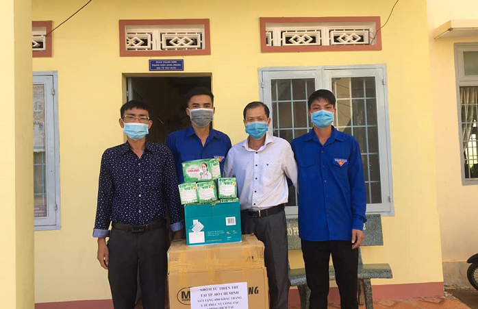 Tặng 10.000 khẩu trang chống dịch tại huyện Ea H’leo