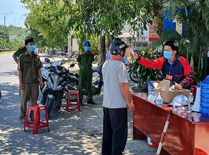 Triển khai thông báo khẩn của Sở Y tế tỉnh Phú Yên về việc tìm người có mặt tại các địa điểm nguy cơ lây nhiễm Covid-19