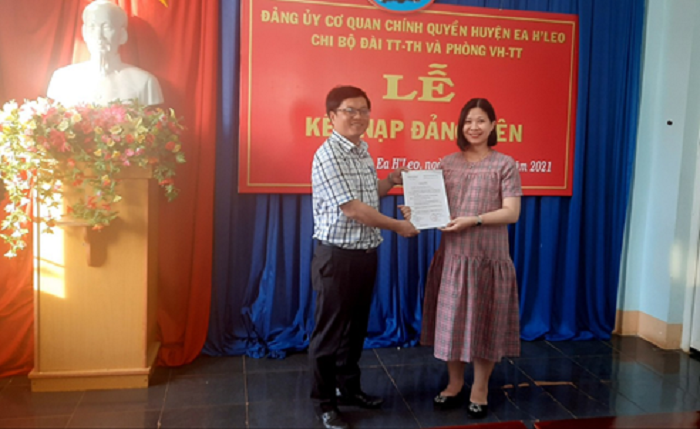 Trong 07 tháng đầu năm 2021 - kết nạp được 75 đảng viên mới