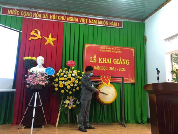 Các trường học trên địa bàn thị trấn Ea Drăng khai giảng năm học mới 2021-2022 băng hình thưc trực truyến