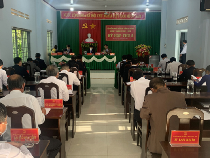 HĐND thị trấn Ea Drăng tổ chức kỳ họp lần thứ 2, khóa V, nhiệm kỳ 2021-2026.
