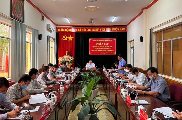 UBND huyện tổ chức Phiên họp thường kỳ tháng 10 năm 2021