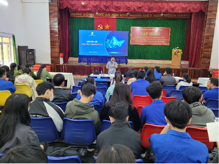 Tập huấn ứng dụng Công nghệ thông tin và Chuyển đổi số cho Bí thư, Phó bí thư, Đoàn viên, Thanh niên năm 2022