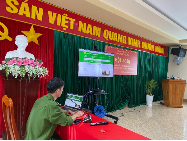 Hội nghị “Hướng dẫn đăng ký tài khoản thực hiện thông báo lưu trú trên Cổng dịch vụ công”