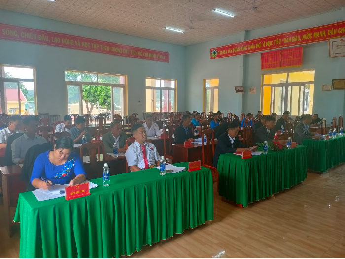 Kỳ họp thứ 4 HĐND xã Ea Hiao khóa x, nhiệm kỳ 2021-2026