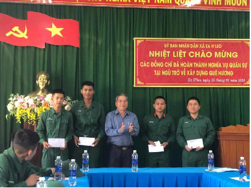 Xã Ea H’Leo gặp mặt quân nhân xuất ngũ trở về địa phương