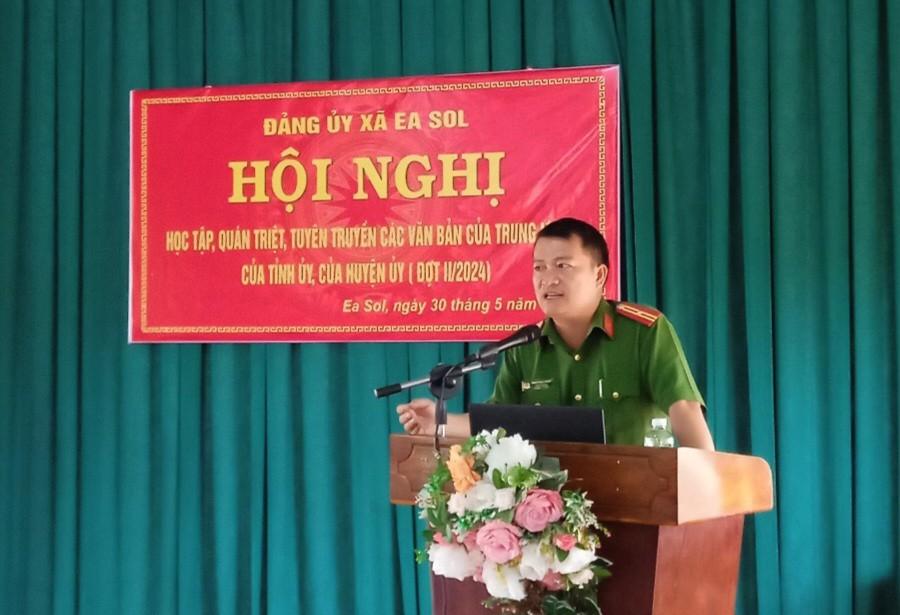 Công an huyện Ea H'Leo đẩy mạnh tuyên truyền phòng chống tội phạm sử dụng công nghệ cao