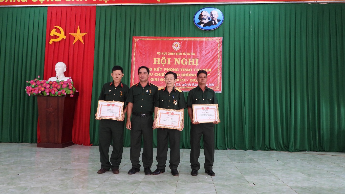 Hội cựu chiến binh xã Ea Răl tổng kết phong trào “Cựu chiến binh gương mẫu” giai đoạn 2019 -2024