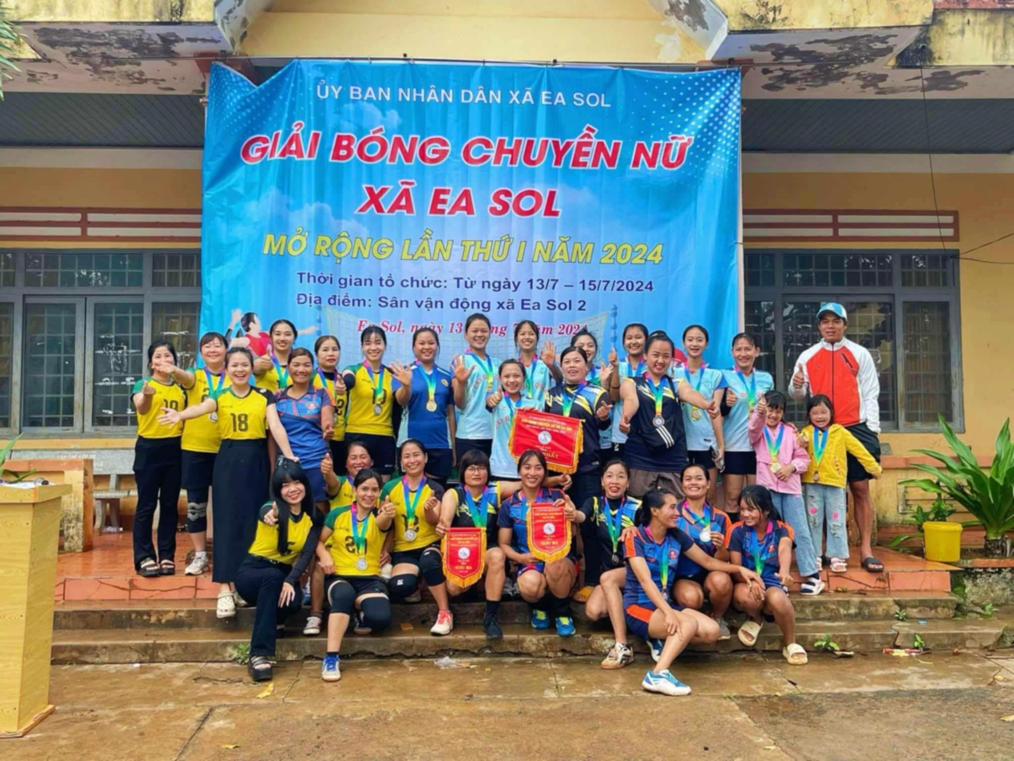 Xã Ea sol tổ chức giải bóng chuyền nữ mở rộng lần thứ I năm 2024