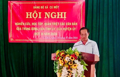Đảng ủy xã Cư Mốt hội nghị nghiên cứu, học tập, quán triệt các văn bản của Trung ương, Tỉnh ủy, Huyện ủy, đợt III
