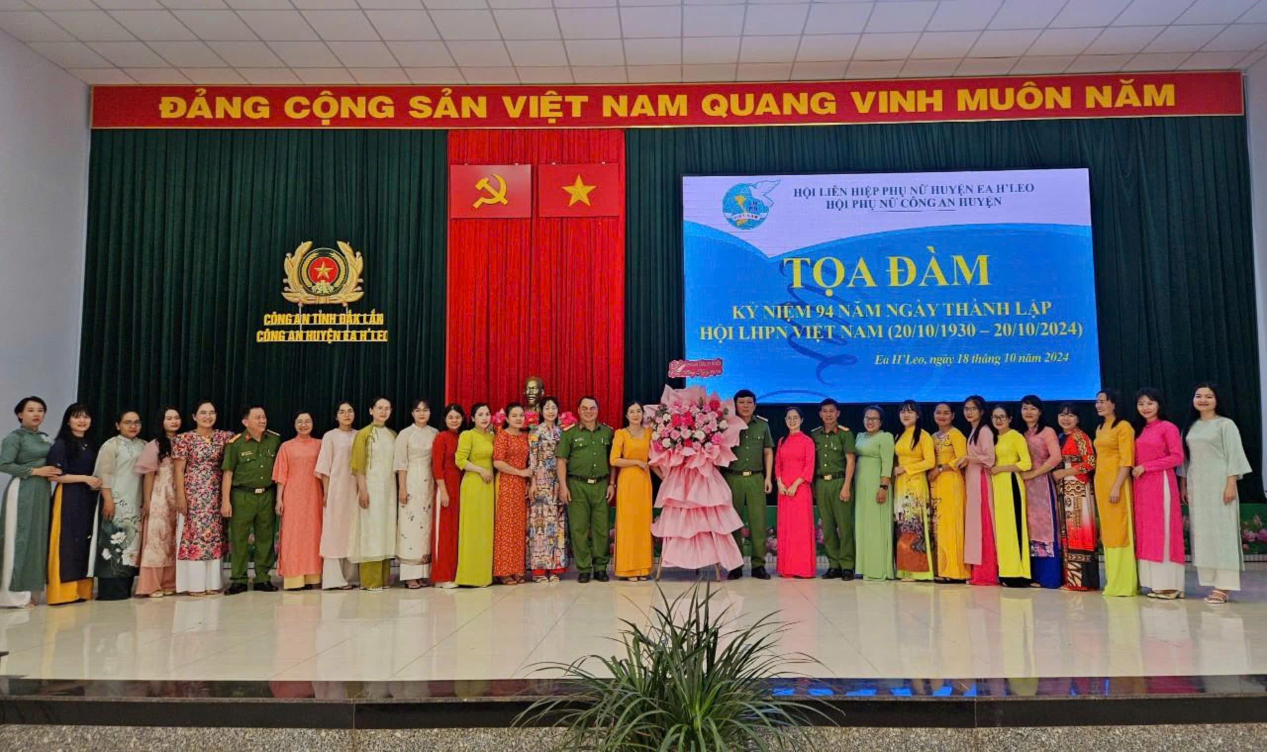 Sôi nổi các hoạt động Kỷ niệm ngày Phụ nữ Việt Nam 20/10 của Hội phụ nữ Công an huyện Ea H'Leo