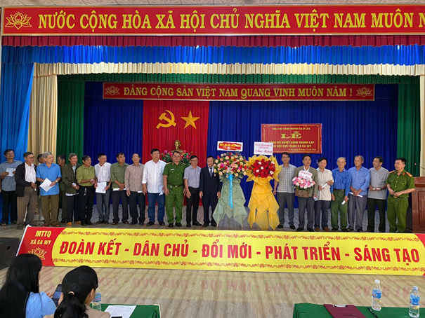 Lễ Công bố Quyết định thành lập Chi hội Cựu Công an nhân dân xã Ea Wy