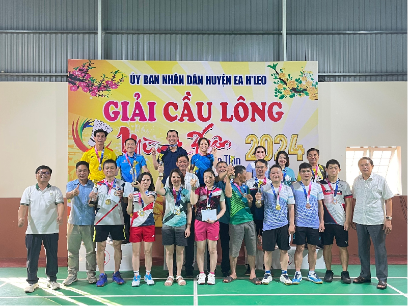 Giải cầu lông mừng Xuân Giáp Thìn năm 2024