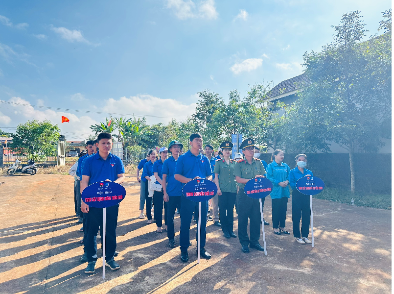 Huyện đoàn Ea H’Leo tổ chức Lễ Khởi động Tháng Thanh niên năm 2024