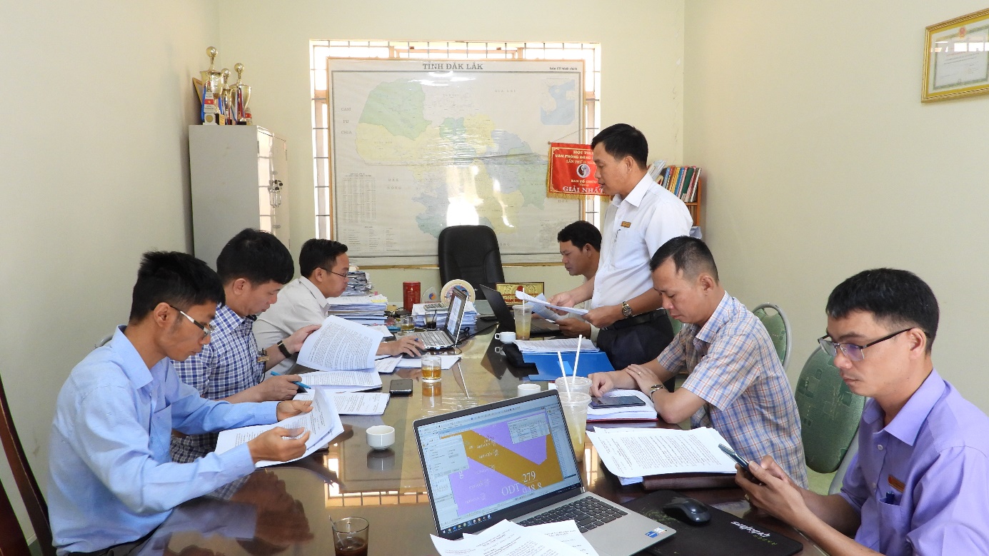 Ban pháp chế HĐND huyện Ea H’Leo giám sát Chi nhánh Văn phòng đăng ký đất đai huyện
