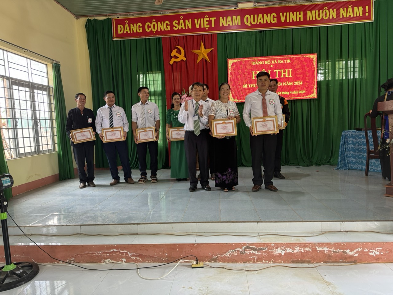Hội thi Bí thư Chi bộ giỏi xã Ea Tir năm 2024