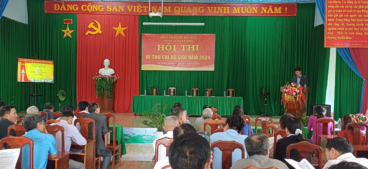 20 thí sinh tham gia Hội thi Bí thư Chi bộ giỏi xã Ea Hiao năm 2024