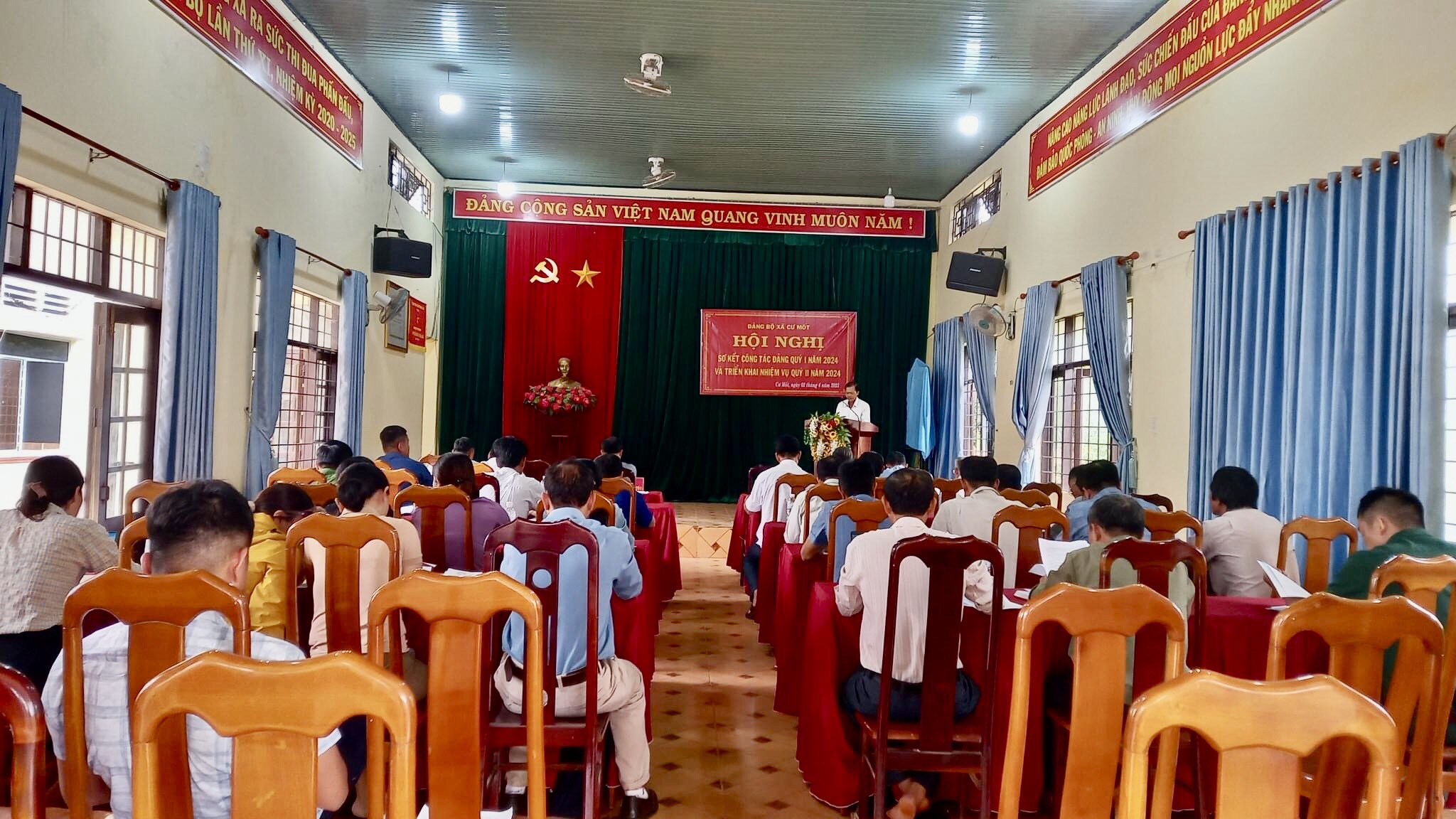 Đảng bộ xã Cư Mốt tổ chức Hội nghị sơ kết công tác Đảng quý I, triển khai nhiệm vụ quý II năm 2024