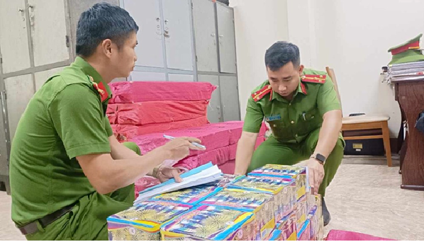 Công an huyện Ea H’Leo: Bắt giữ đối tượng vận chuyển hơn 400kg pháo lậu