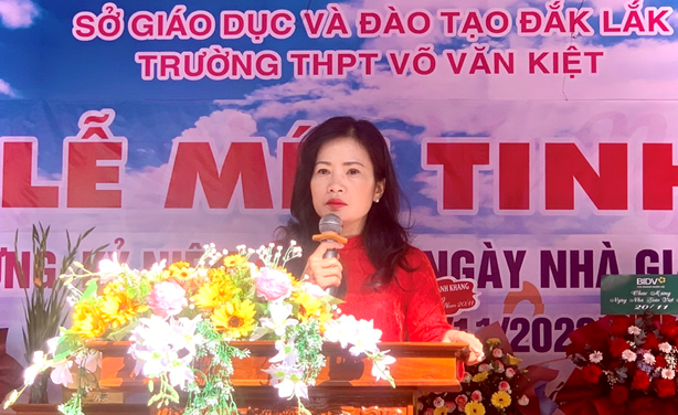 Trường THPT Võ Văn Kiệt tổ chức Lễ mít tinh chào mừng kỷ niệm 41 năm Ngày Nhà giáo Việt Nam (20/11/1982 – 20/11/2023)