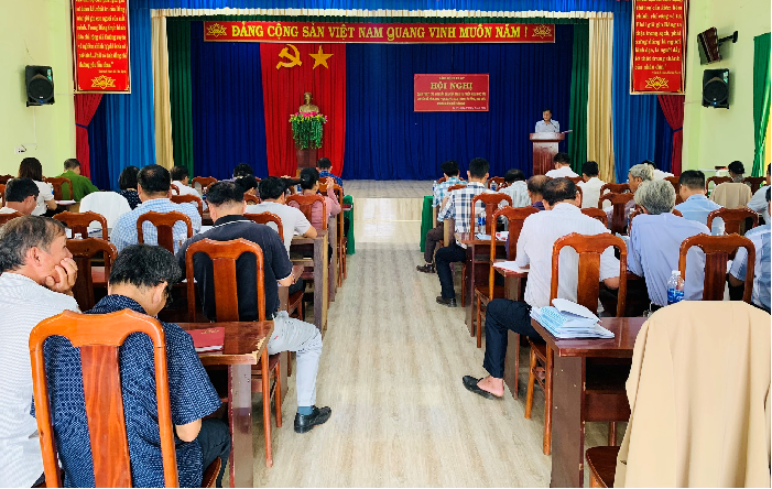 Đảng bộ xã Ea WY tổ chức Hội nghị quán triệt, triển khai các văn bản mới của cấp trên về công tác Đảng 