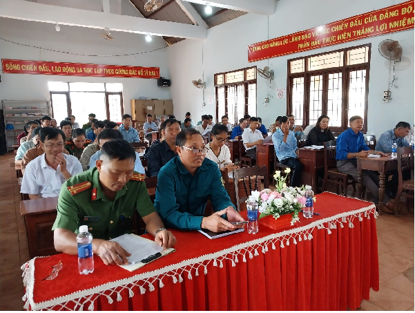 Xã Ea Sol “Mở đợt cao điểm vận động toàn dân giao nộp và đấu tranh với tội phạm, vi phạm pháp luật về vũ khí, vật liệu nổ, công cụ hỗ trợ