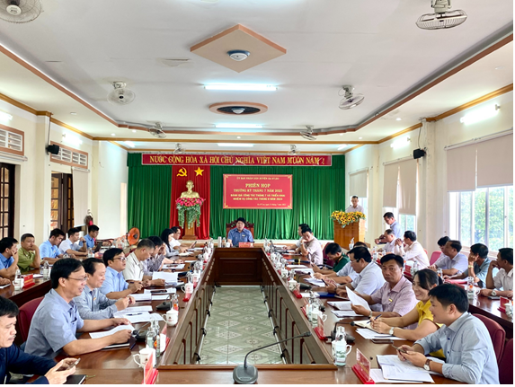 UBND huyện Ea H’leo tổ chức phiên họp thường kỳ tháng 7 năm 2023