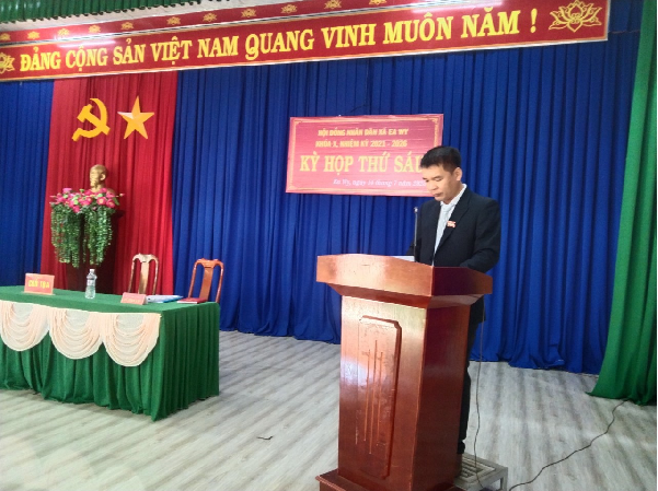 Hội đồng nhân dân xã Ea Wy tổ chức kỳ họp thứ sáu khóa X, nhiệm kỳ 2021 - 2026